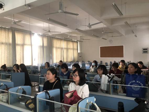 全体教师观摩 全体教师观摩